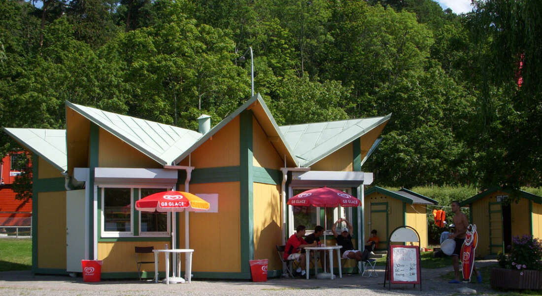 Vårby-kiosk