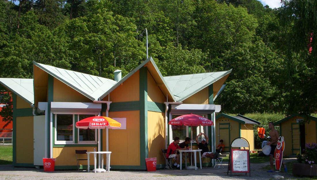 Vårby-kiosk